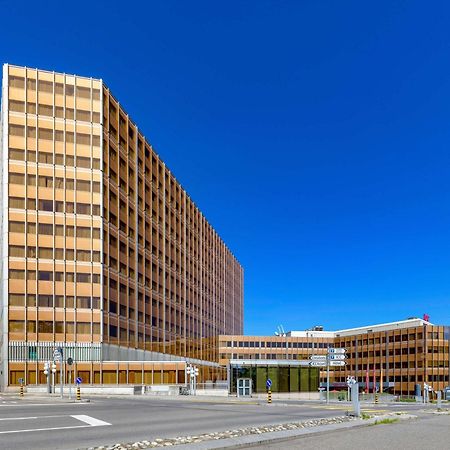 Moevenpick Hotel Geneva Мерен Екстер'єр фото