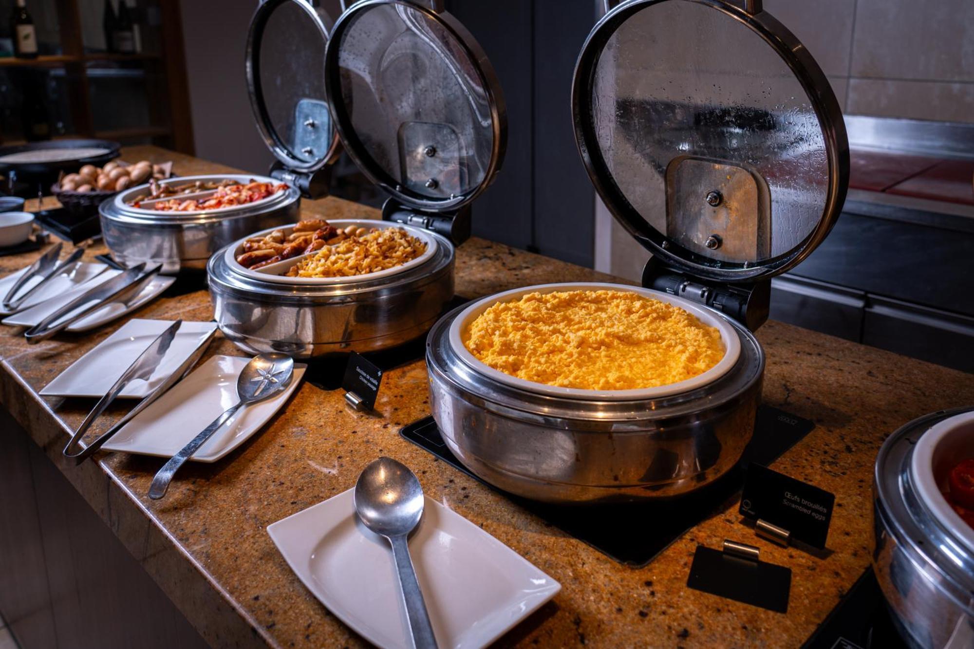 Moevenpick Hotel Geneva Мерен Екстер'єр фото
