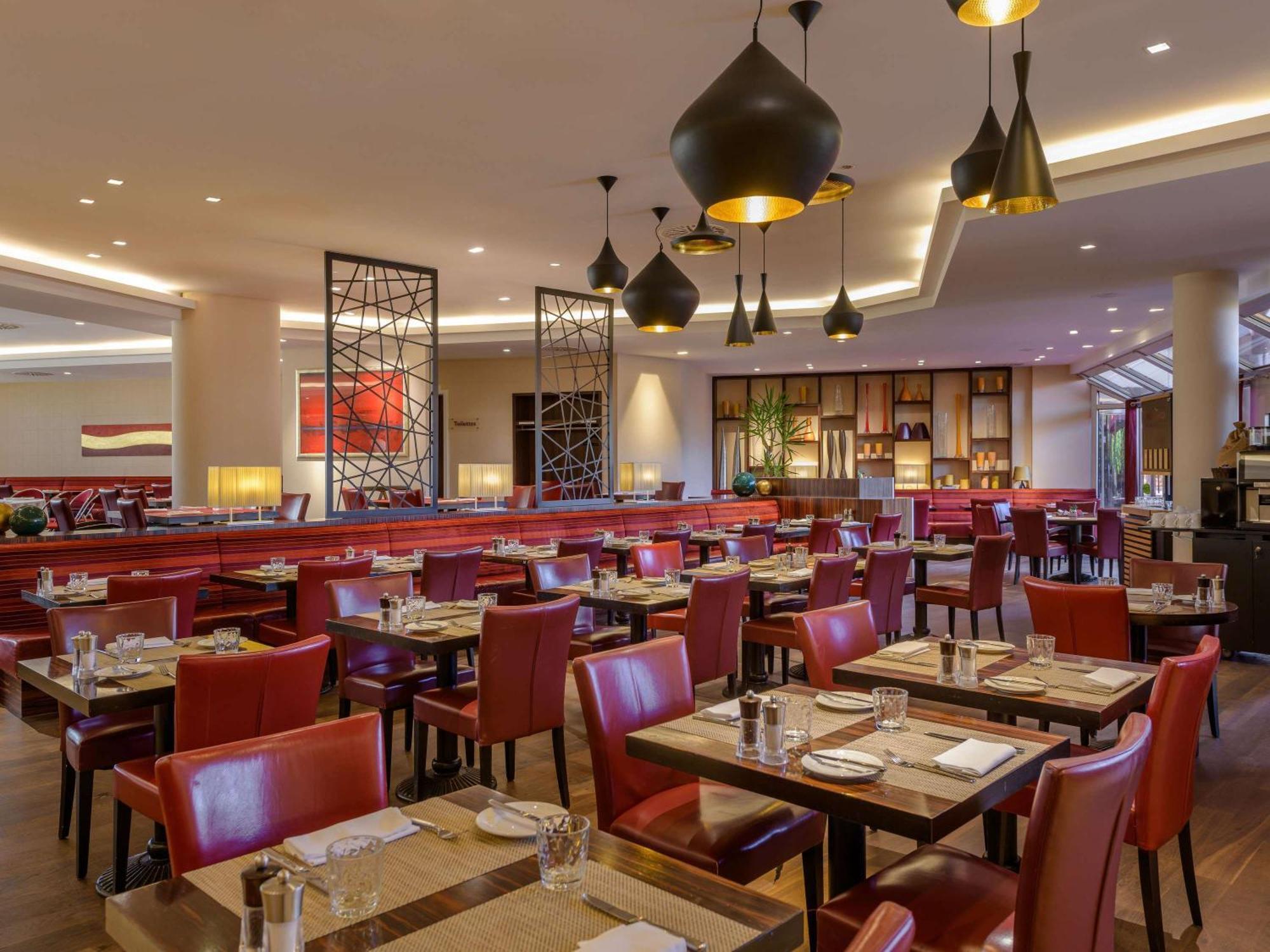 Moevenpick Hotel Geneva Мерен Екстер'єр фото